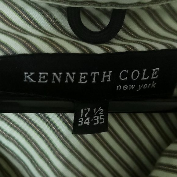 Kenneth Cole Button Up - Picture 2 of 3